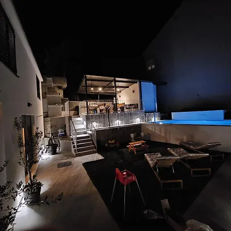 度假居 Thetomonina House With Pool 斯普利特