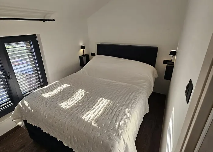 Thetomonina House With Pool Dom wakacyjny *