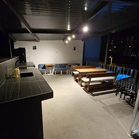 Thetomonina House With Pool 스플리트