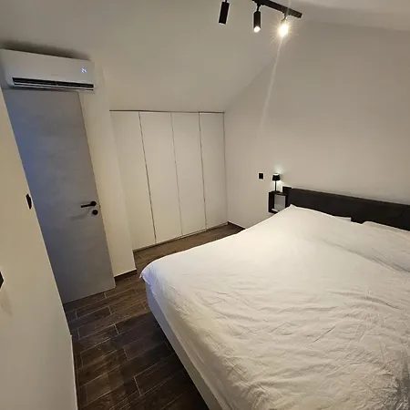 Thetomonina House With Pool *