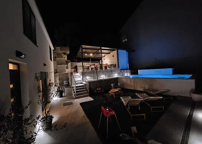 펜션 Thetomonina House With Pool 스플리트