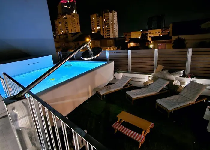 Thetomonina House With Pool 스플리트